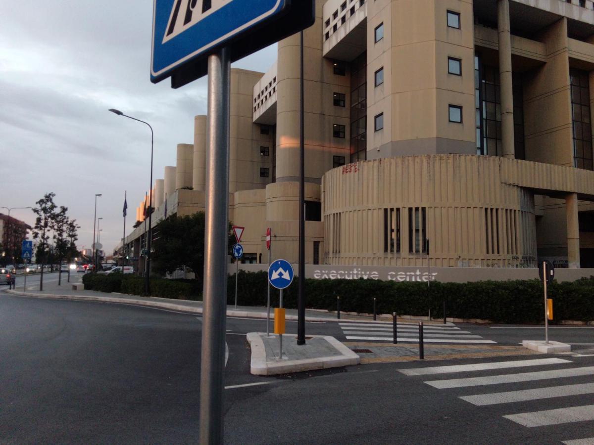 Executive Center Rooms Bari Buitenkant foto